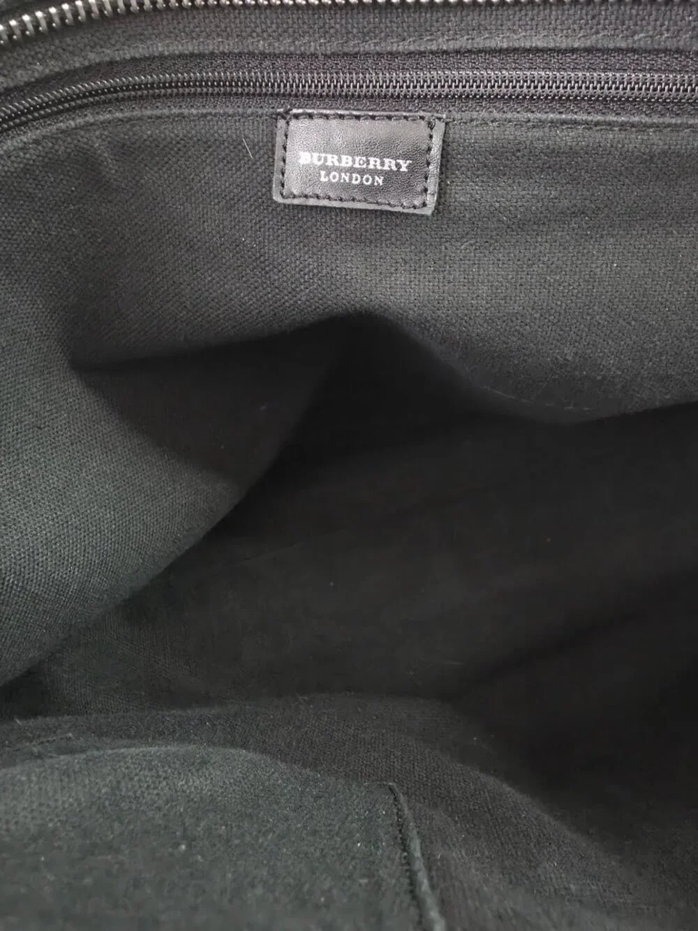 Burberry Black Pebble Leather Horn Toggle Tote Bag Nova Check Side Panels Italy - Picture 10 of 12